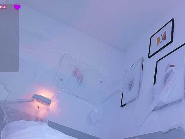 hollyvega live cam on BongaCams