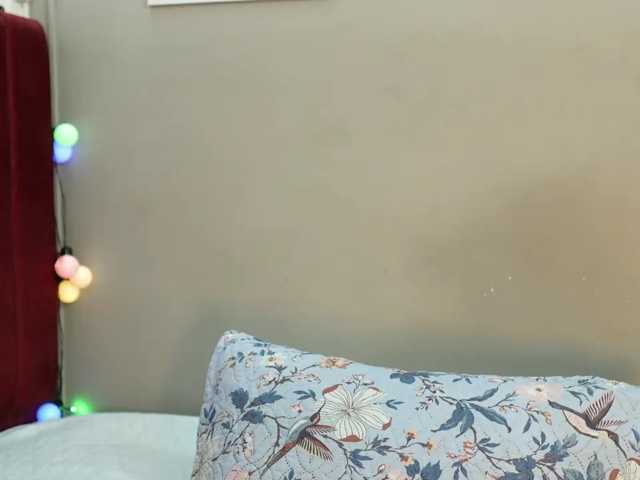 hollyvega live cam on BongaCams