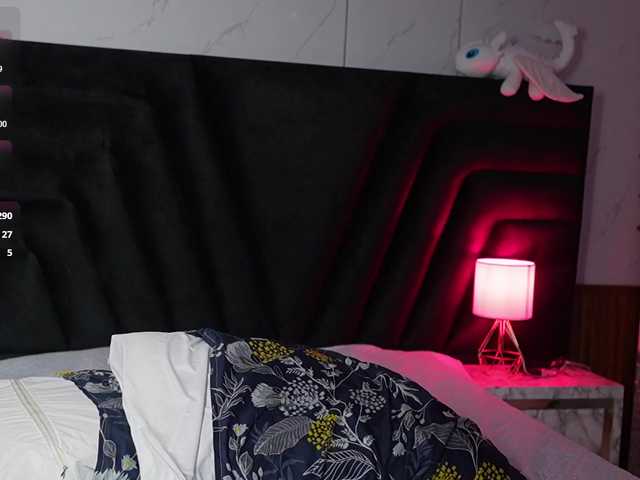 hollyvega live cam on BongaCams