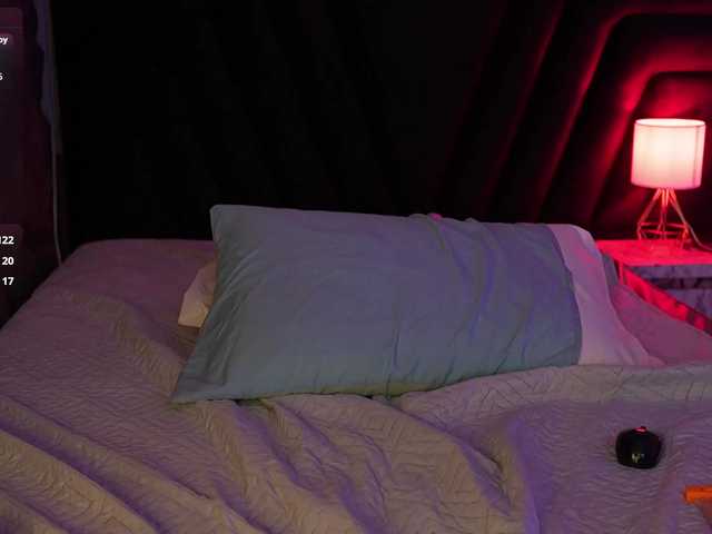 hollyvega live cam on BongaCams