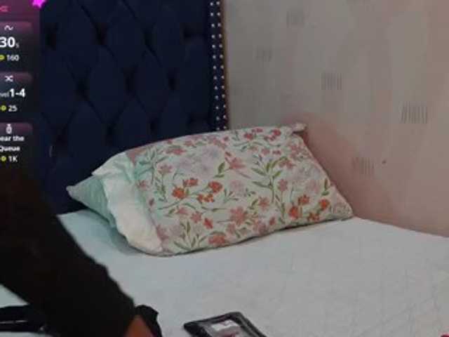 hollyvega