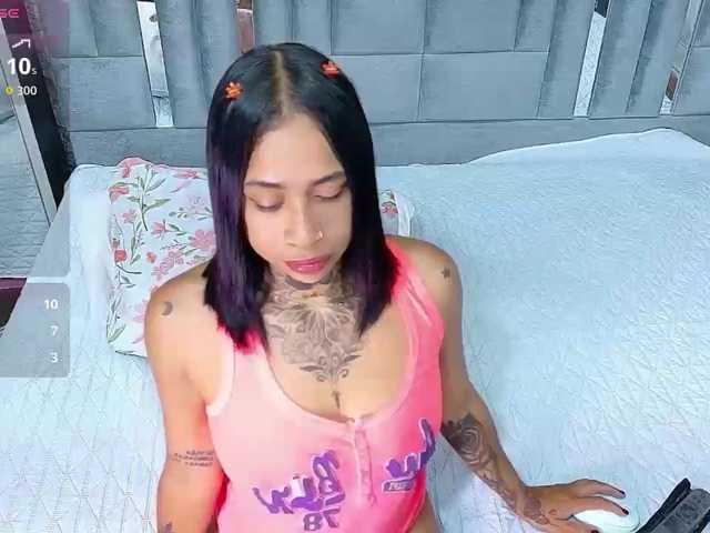 hollyvega