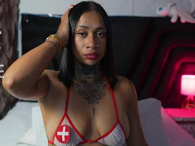 hollyvega