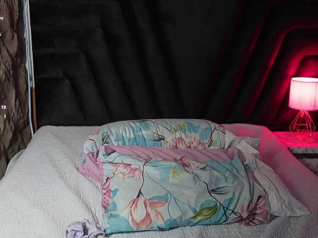 hollyvega live cam on BongaCams