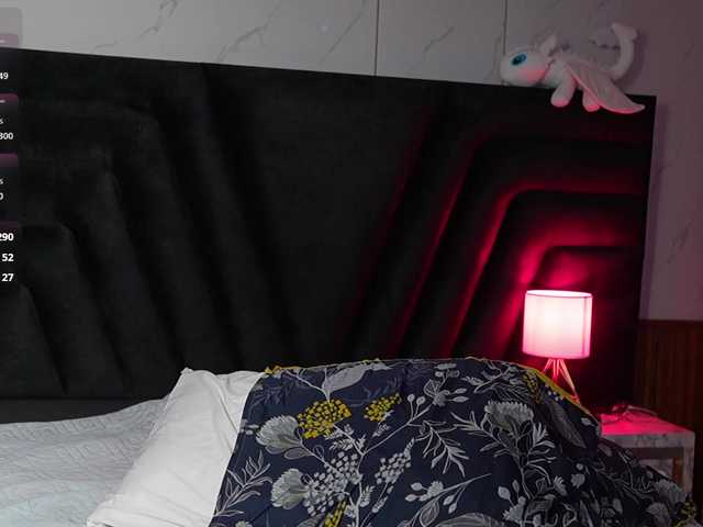 hollyvega live cam on BongaCams