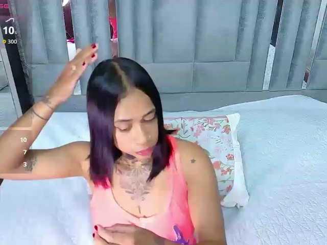hollyvega