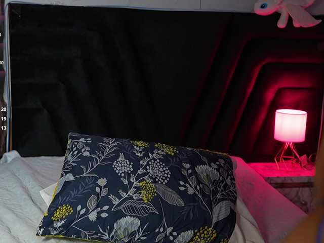 hollyvega live cam on BongaCams