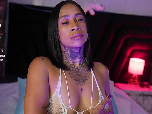 hollyvega