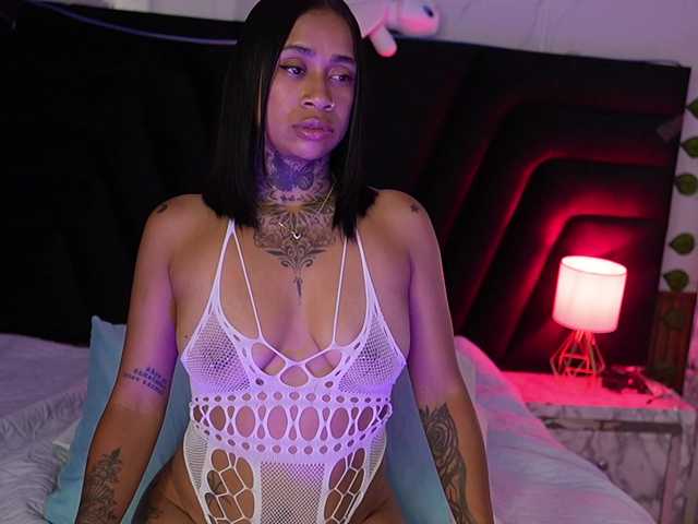 hollyvega