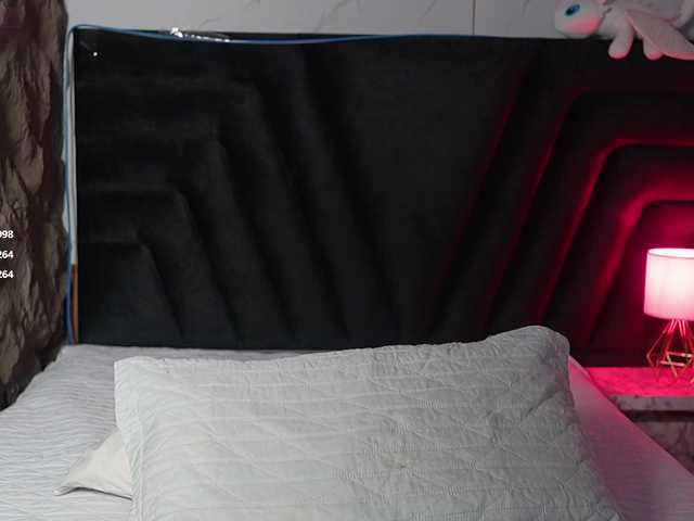 hollyvega live cam on BongaCams