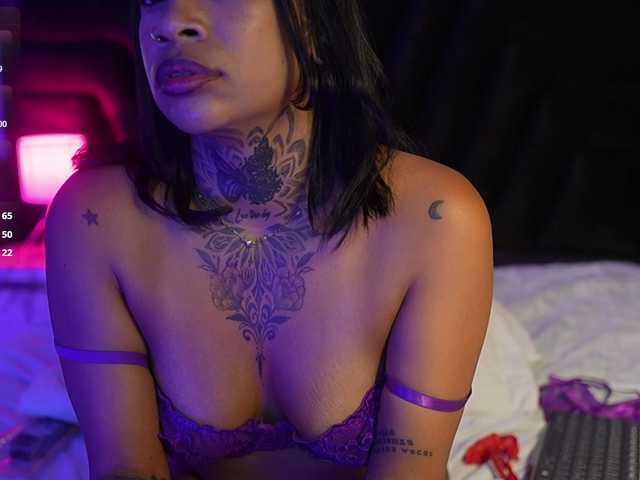 hollyvega