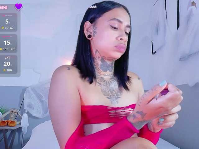 hollyvega