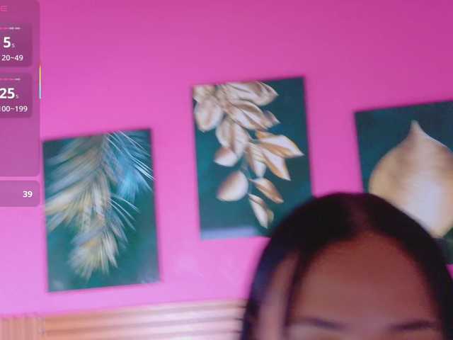 hollyvega