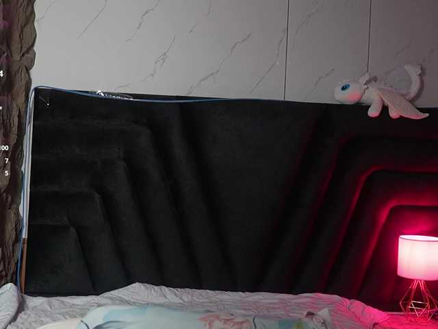 hollyvega