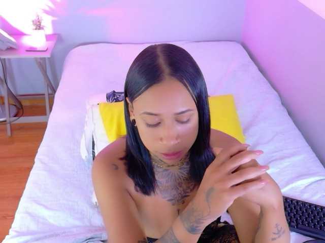 hollyvega