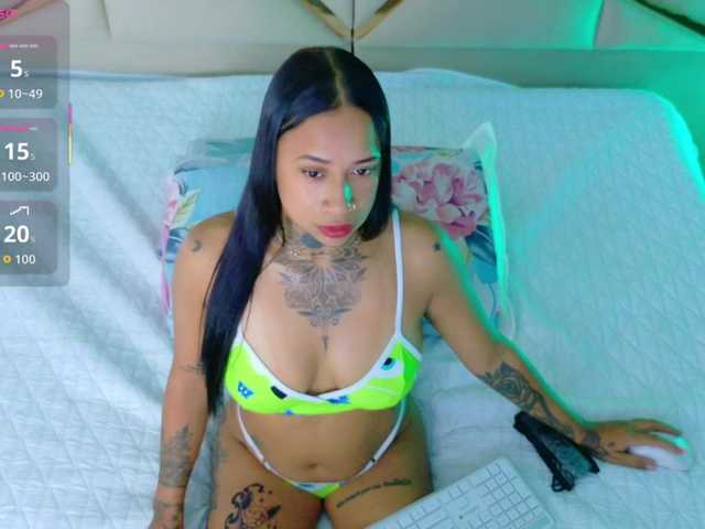 hollyvega