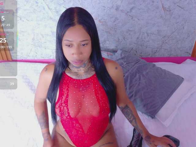 hollyvega