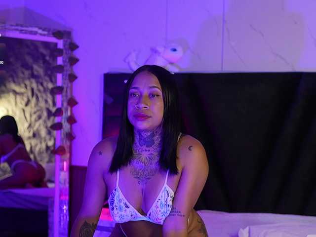 hollyvega