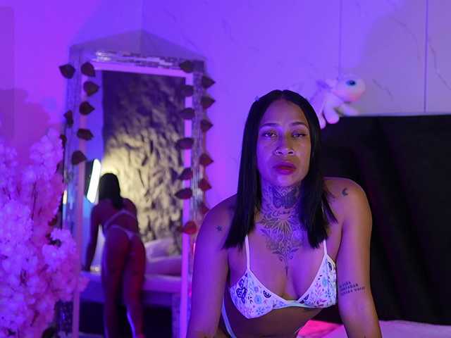 hollyvega