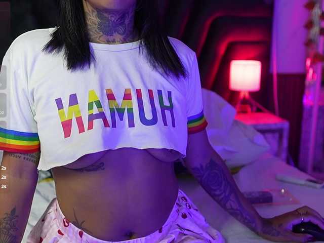 hollyvega live cam on BongaCams