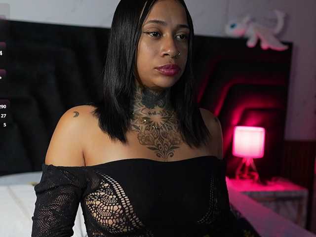 hollyvega