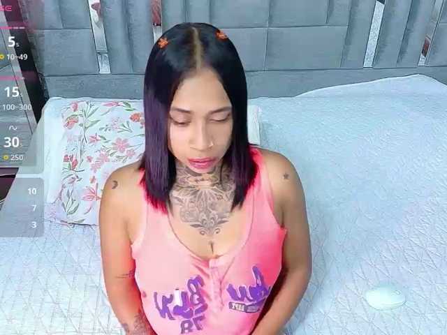 hollyvega