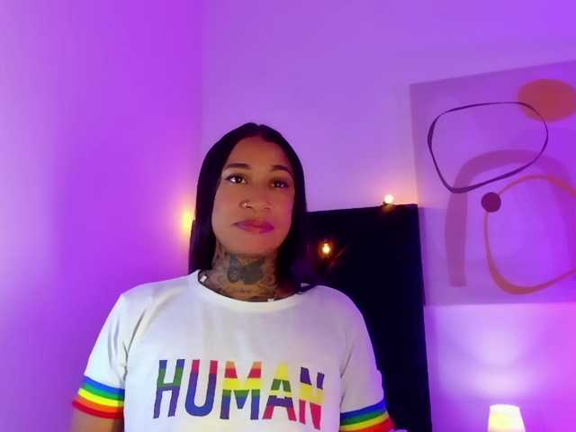 hollyvega