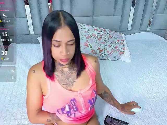 hollyvega