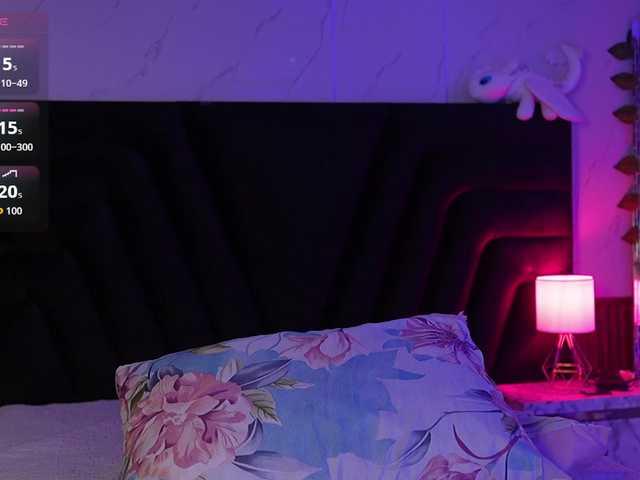 hollyvega live cam