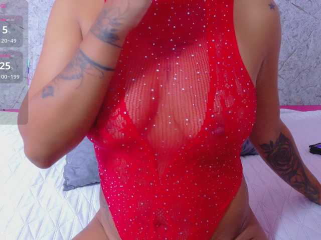 hollyvega