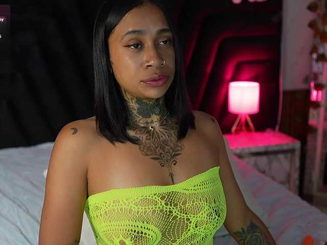 hollyvega