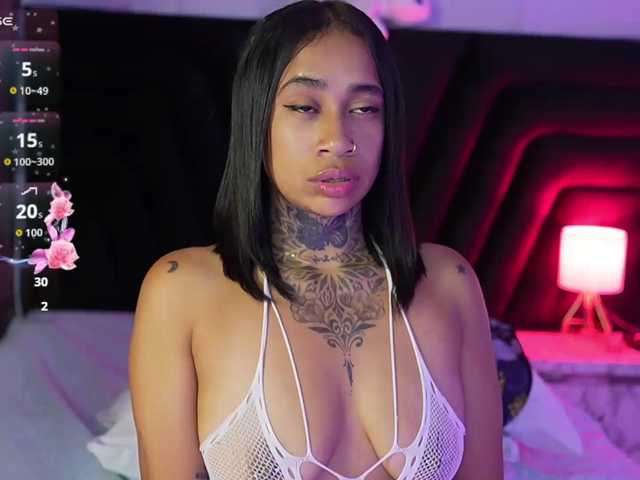 hollyvega