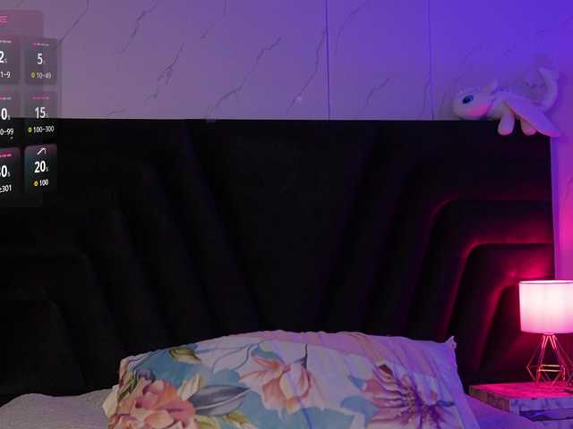 hollyvega live webcam show