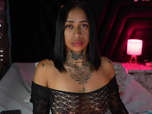 hollyvega