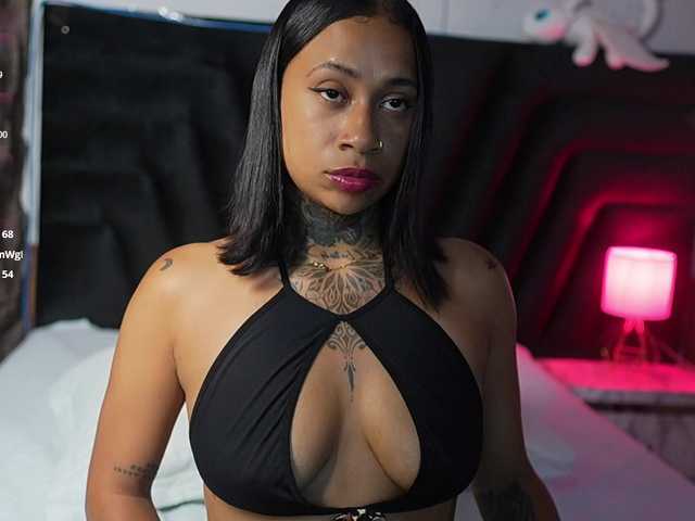 hollyvega