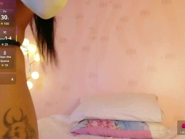 hollyvega