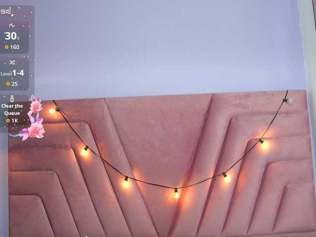 hollyvega