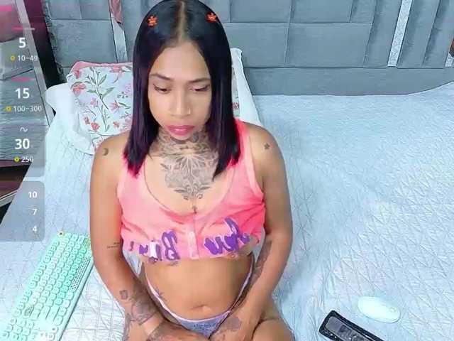 hollyvega