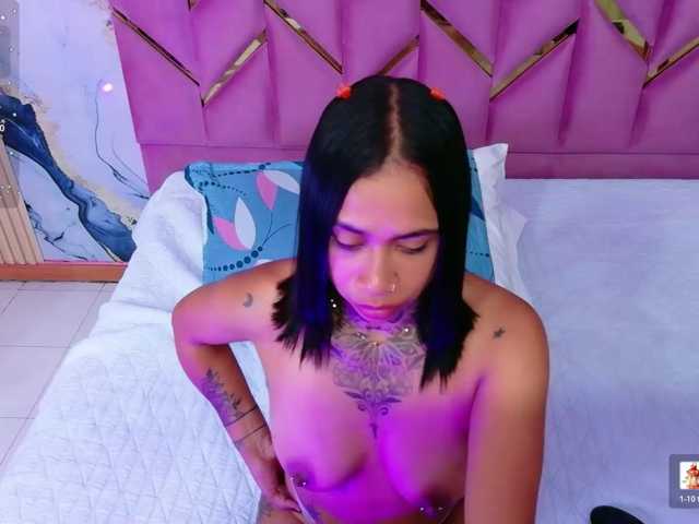 hollyvega
