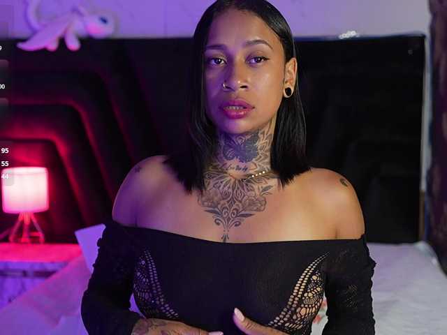 hollyvega