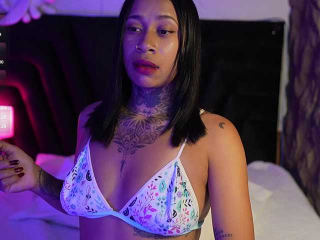 hollyvega