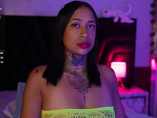 hollyvega