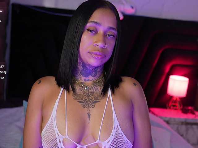 hollyvega