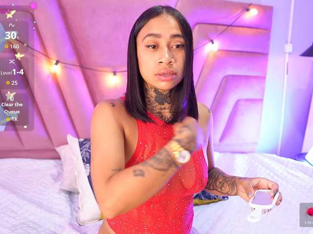 hollyvega, en vivo ahora en BongaCams