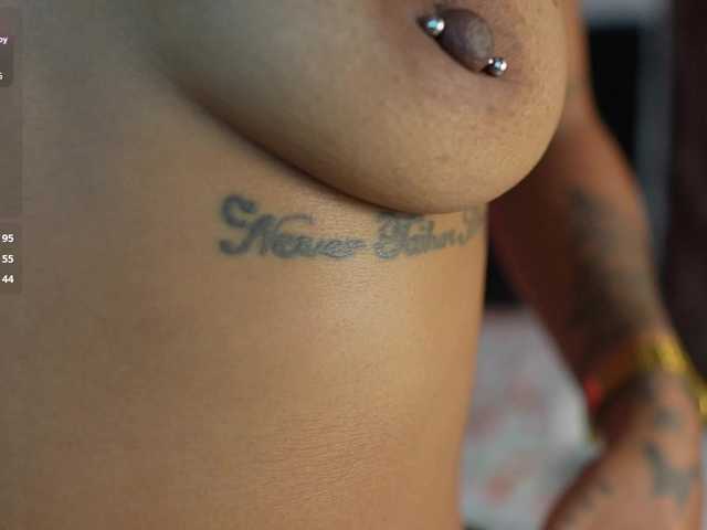 hollyvega live cam