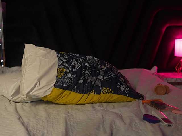 hollyvega live cam on BongaCams