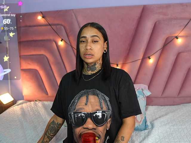 hollyvega