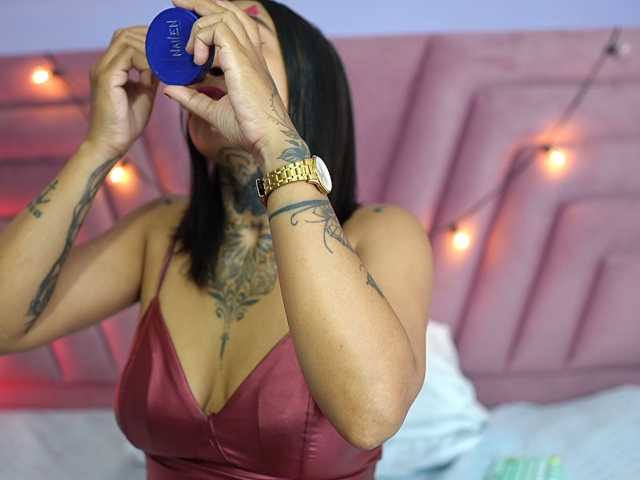 hollyvega