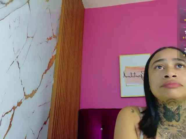 hollyvega