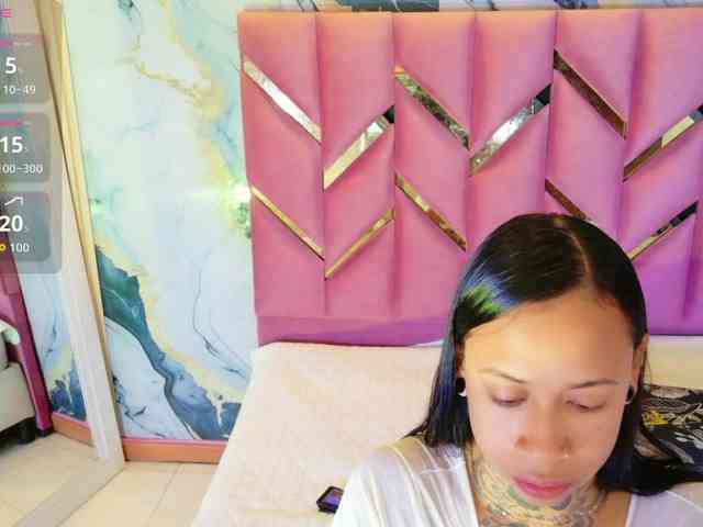 hollyvega webcam